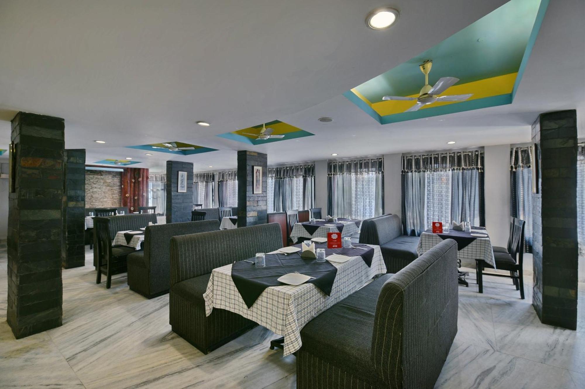 Collection O Diamond And Residences Indaur Kültér fotó